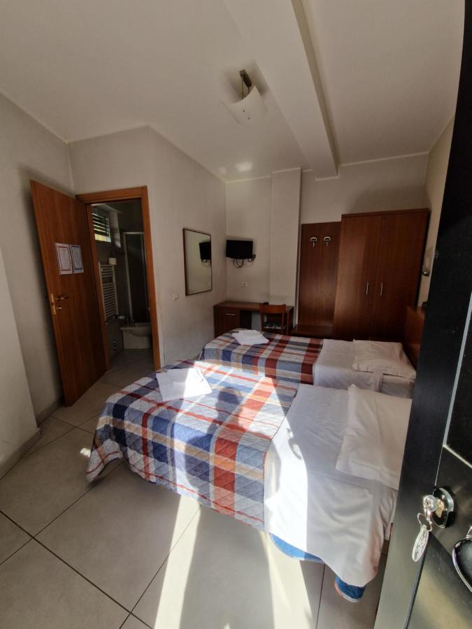 Hotel Bonola มิลาน ภายนอก รูปภาพ