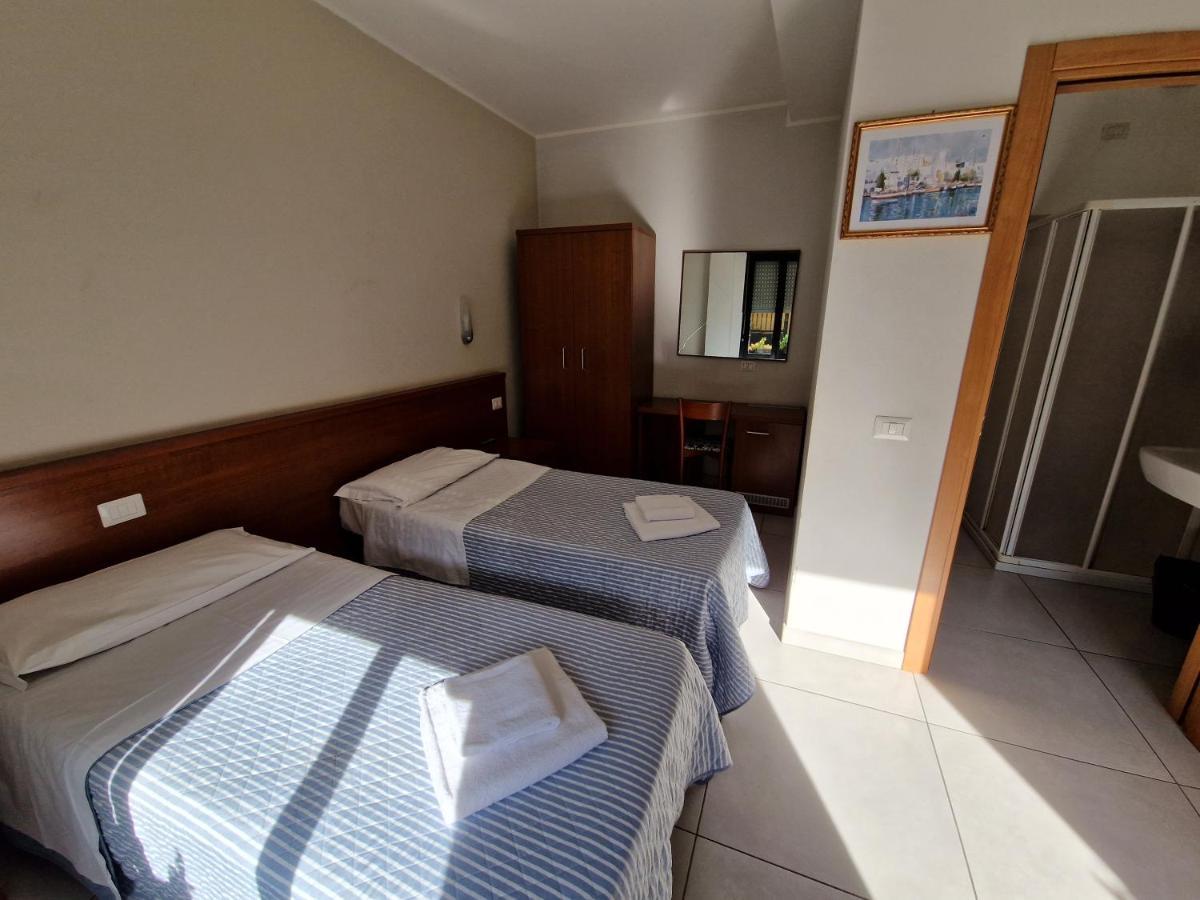 Hotel Bonola มิลาน ภายนอก รูปภาพ