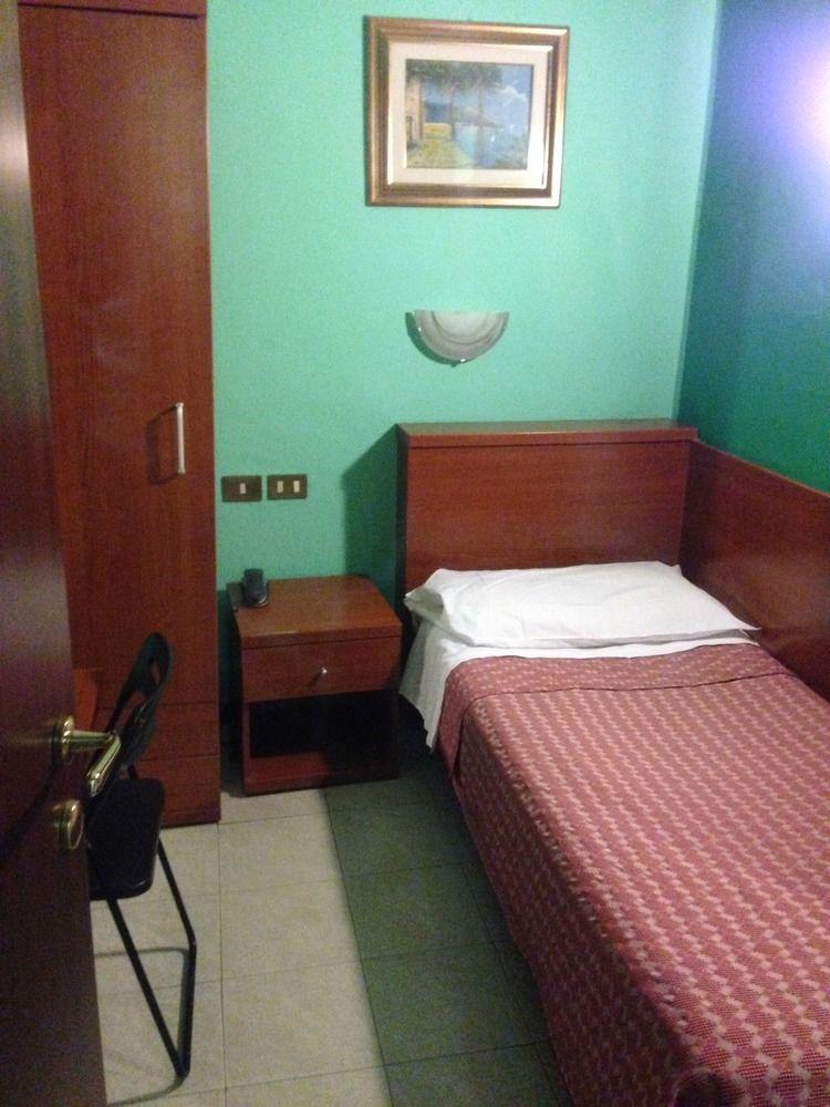 Hotel Bonola มิลาน ภายนอก รูปภาพ
